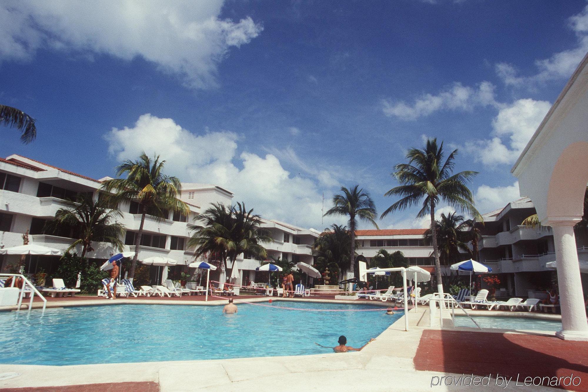 The Caribbean Princess Cancún Exterior foto